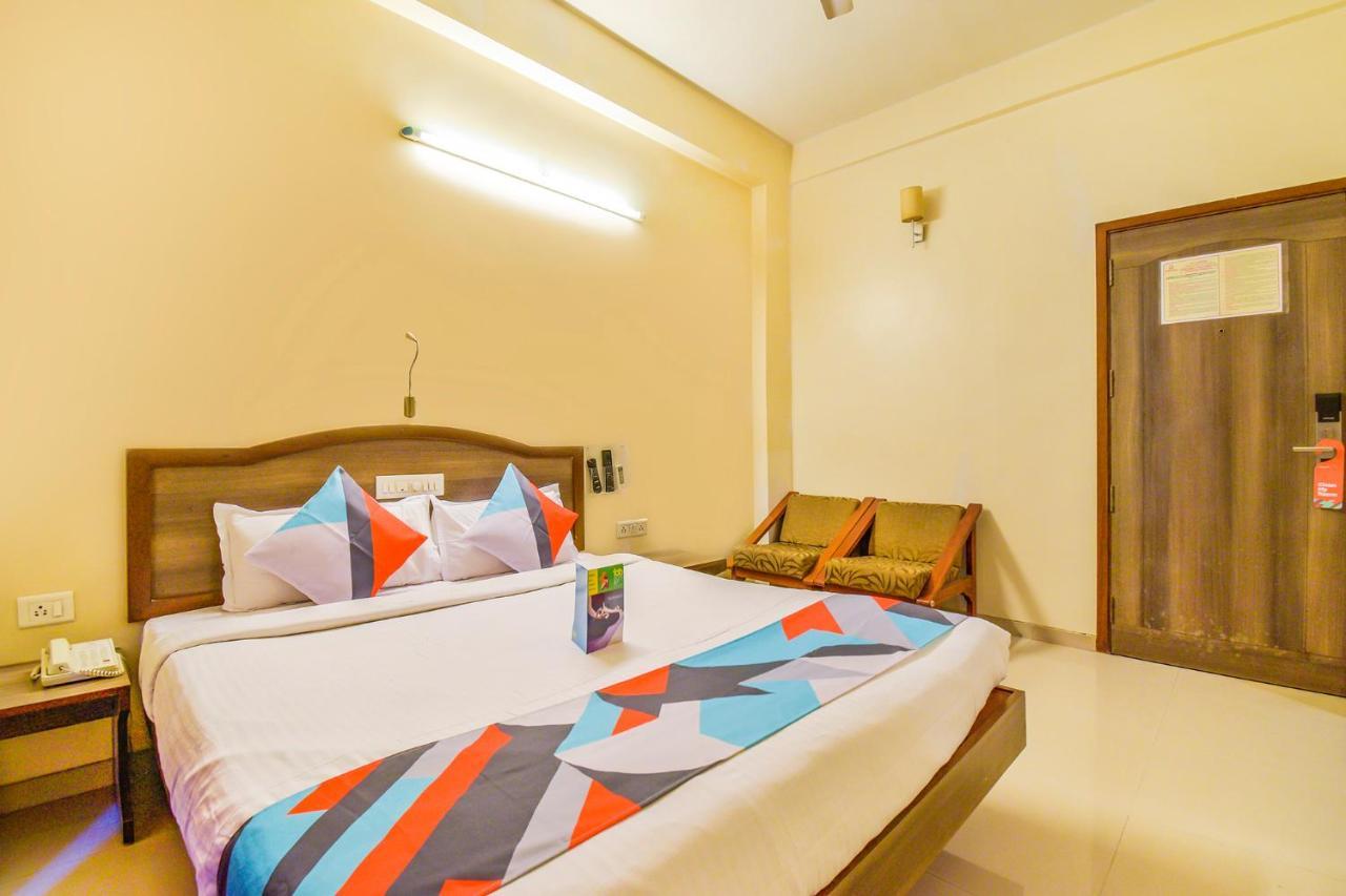 Hotel Ashiyana Pune Esterno foto