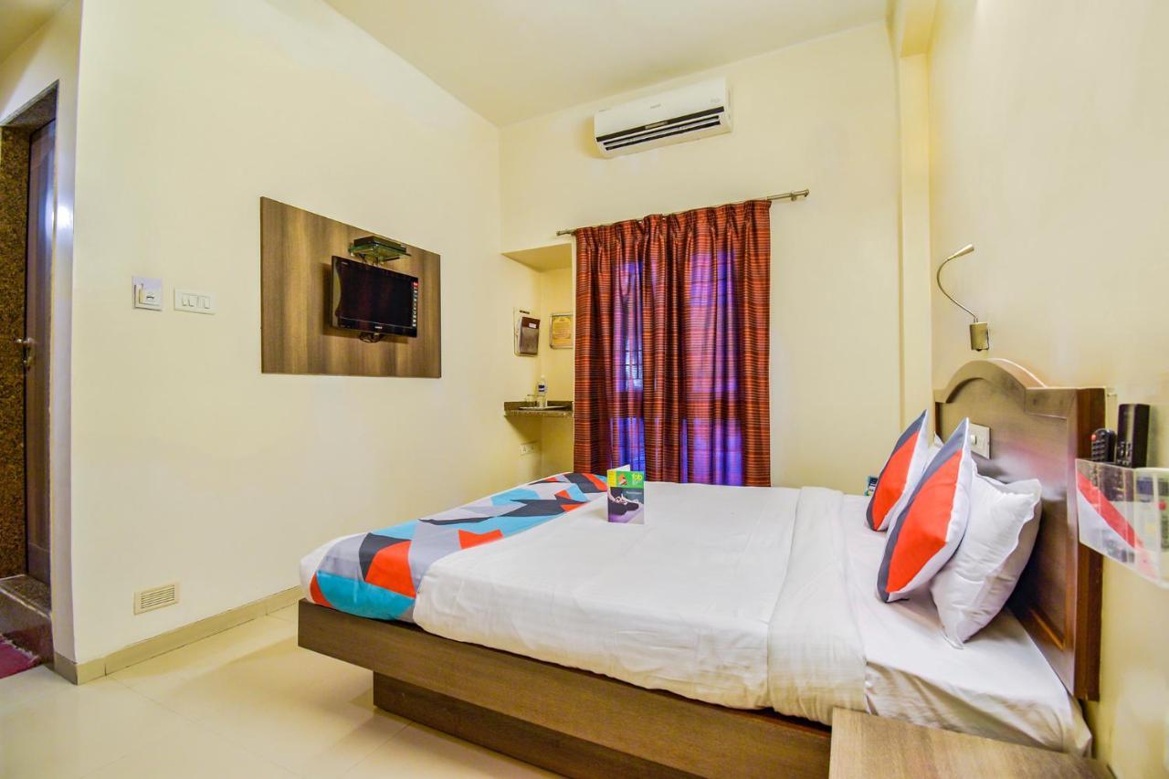 Hotel Ashiyana Pune Esterno foto