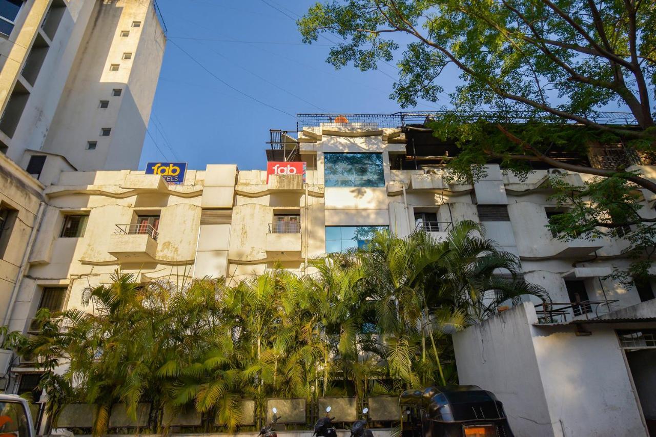 Hotel Ashiyana Pune Esterno foto