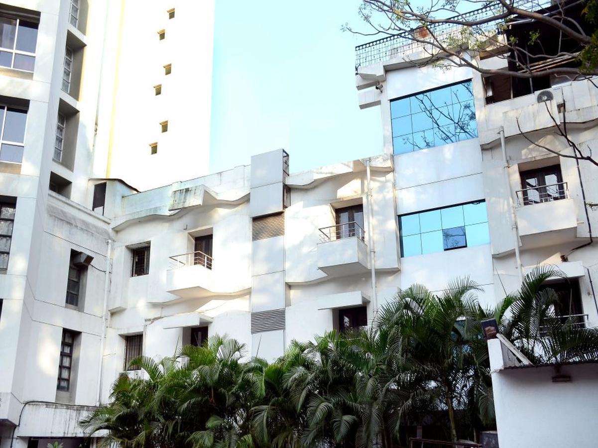 Hotel Ashiyana Pune Esterno foto