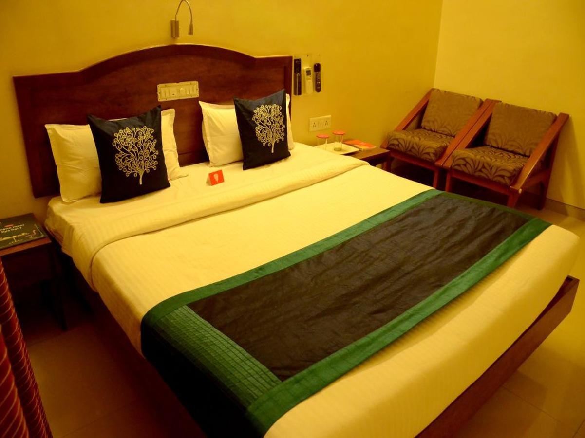 Hotel Ashiyana Pune Esterno foto